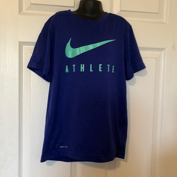 Nike Boys Dri-Fit Dark Blue Shirt Sz L EUC - Picture 1 of 3